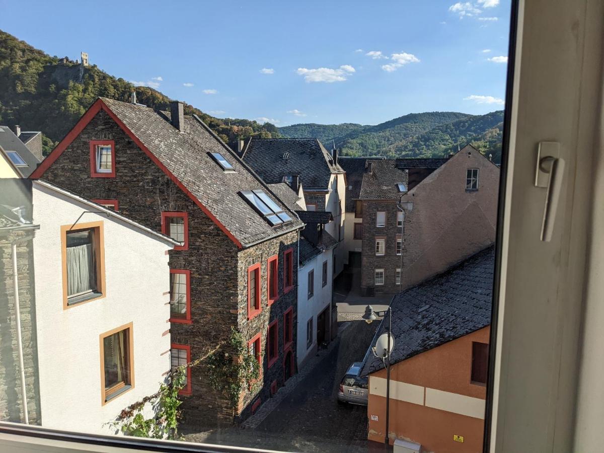 Monkey Factory - Mini Home-Stay Hostel Traben-Trarbach Esterno foto