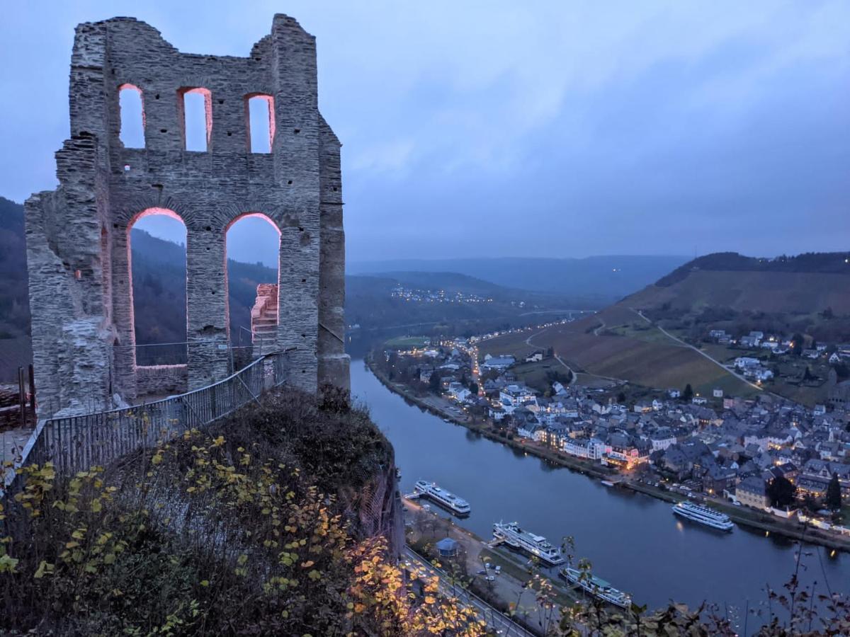 Monkey Factory - Mini Home-Stay Hostel Traben-Trarbach Esterno foto